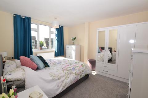 23 Bowbridge Gardens, Bottesford, Nottingham, NG13 0AZ