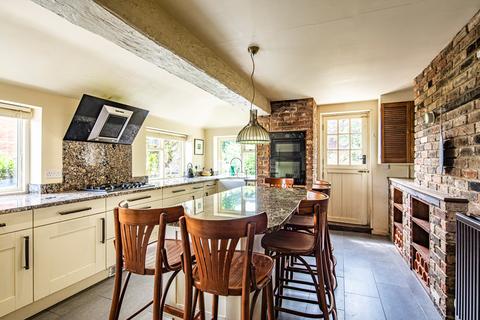 4 bedroom property for sale - St Donats, Pangbourne on Thames, RG8