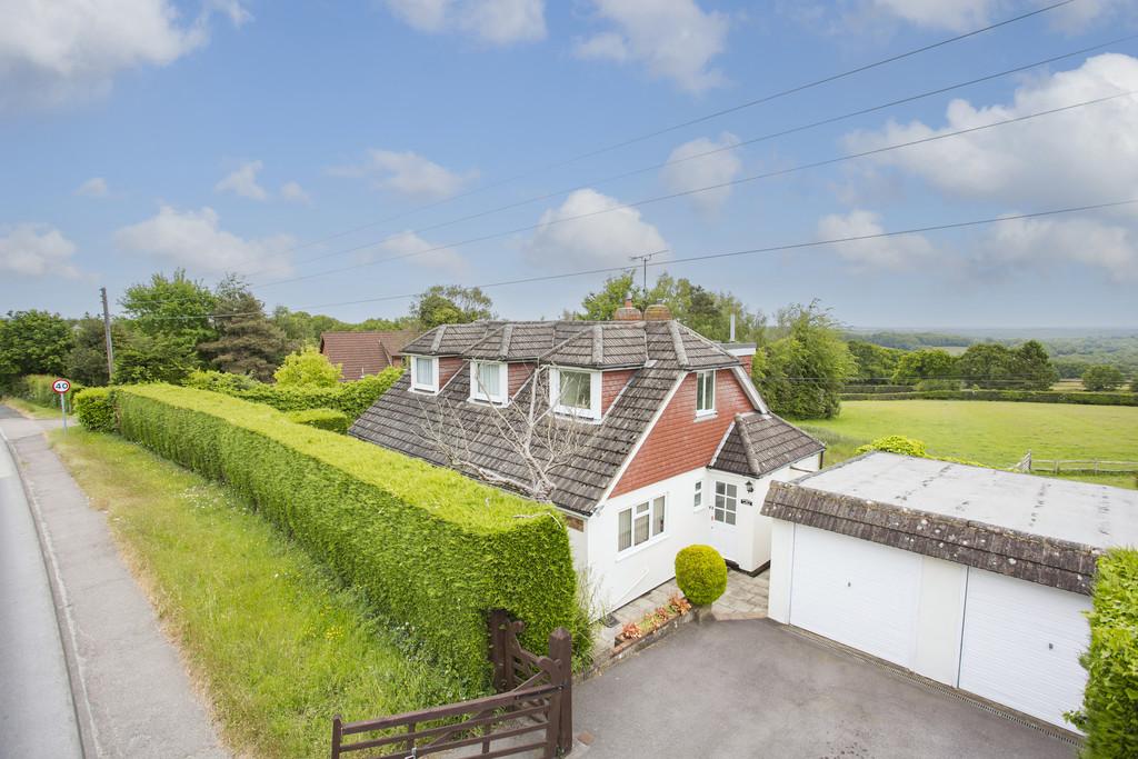 Town, Heathfield 3 bed detached house for sale £635,000