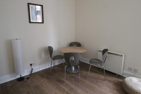 1 bedroom apartment to rent, Ingram Street, Glasgow