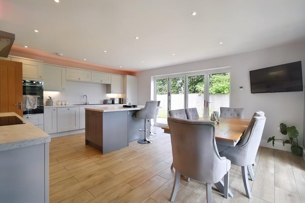 Stoneleigh Farm Drive, Maltby Le Marsh LN13 0BN 4 bed detached house