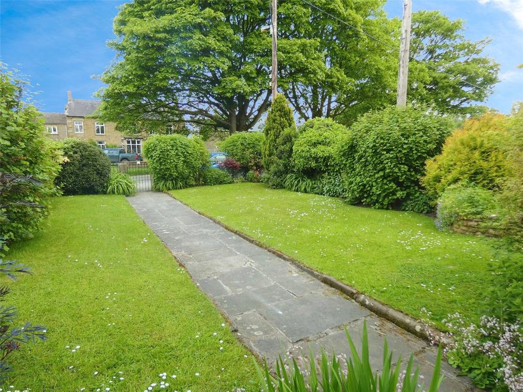 Grewelthorpe, Ripon, North Yorkshire, HG4 3 bed terraced house for sale £385,000