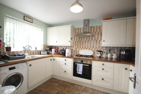 5 Cedar Mews, Summerhill, Wrexham, LL11 4EX