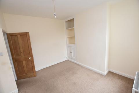 2 bedroom terraced house to rent, Church Street, Chester