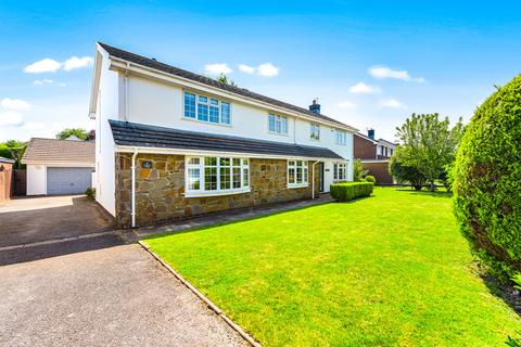 5 bedroom detached house for sale, Village Farm, Vale Of Glamorgan