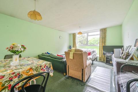 2 bedroom flat for sale - Langham Gardens, West Ealing, London, W13