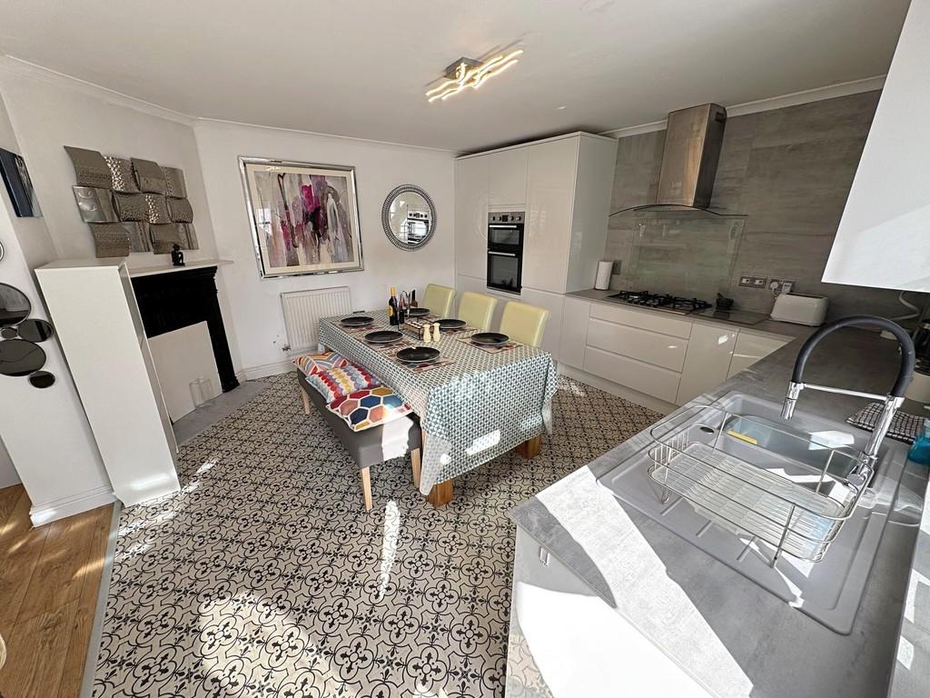 Kitchen Diner from front door
