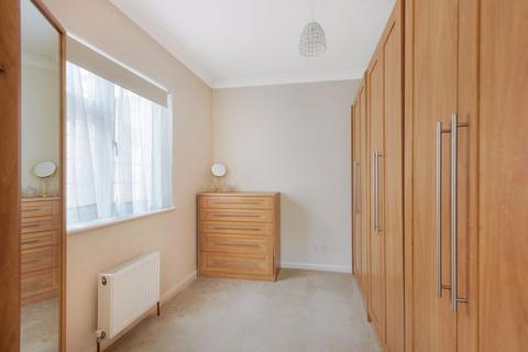 36 Oregon Square, Orpington, BR6 8BQ