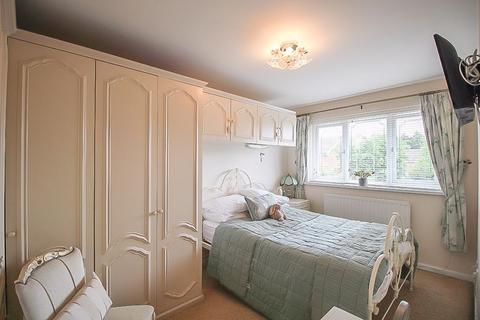 23 Burnet Grove, Featherstone, Wolverhampton, WV10 7TT