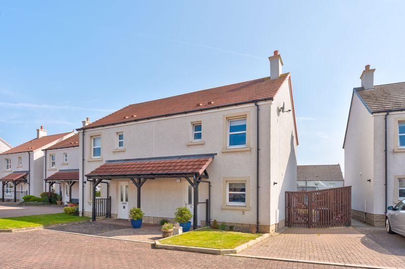34 Kintyre Park, Doonfoot, Ayr KA7 4GD 3 bed terraced house £199,000