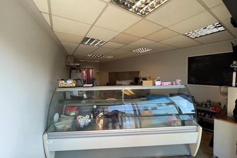 Shop to rent, Havannah Street, Congleton