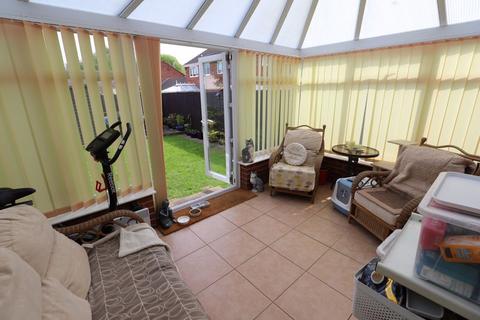 3 bedroom semi-detached house to rent, Lichgate Road, Alphington, Exeter