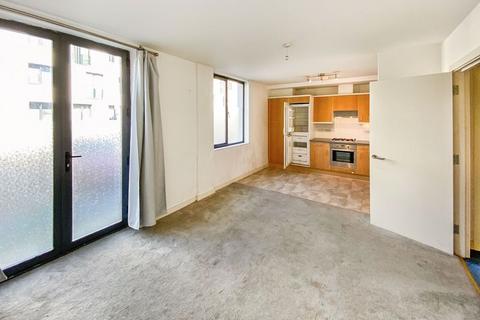 1 bedroom flat for sale, Barton Court, Whyteleafe