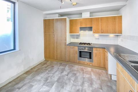 1 bedroom flat for sale, Barton Court, Whyteleafe