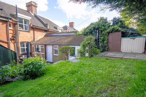 3 bedroom terraced house for sale, Rayleigh Road, Brentwood CM13