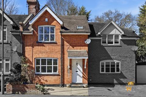 Rayleigh Road, Brentwood CM13