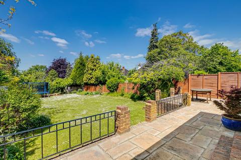 29 Hurst View Road, South Croydon, CR2 7AJ