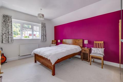 29 Hurst View Road, South Croydon, CR2 7AJ