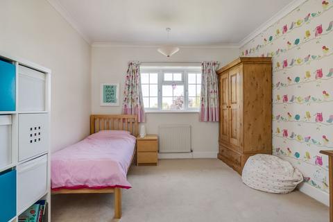 29 Hurst View Road, South Croydon, CR2 7AJ