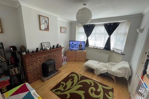 107 Ronelean Road, Surbiton, KT6 7LL