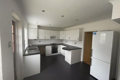 107 Ronelean Road, Surbiton, KT6 7LL