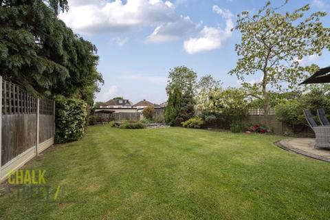 29 Redden Court Road, Romford, RM3 0UR