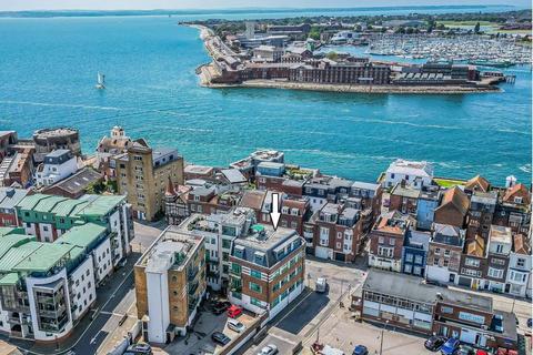 3 bedroom penthouse for sale, Broad Street, Old Portsmouth