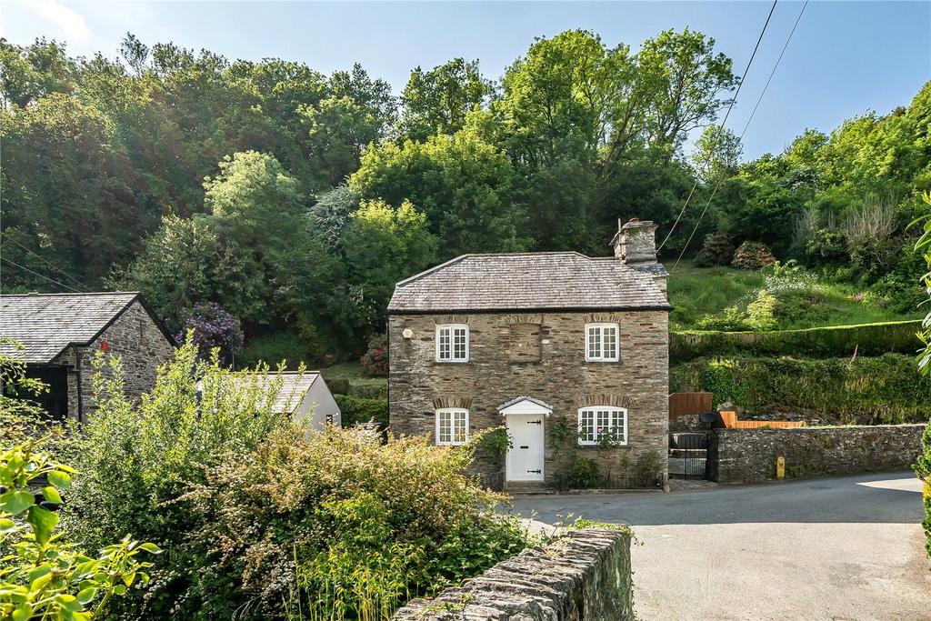 Milton Combe, Yelverton 3 bed detached house for sale £375,000