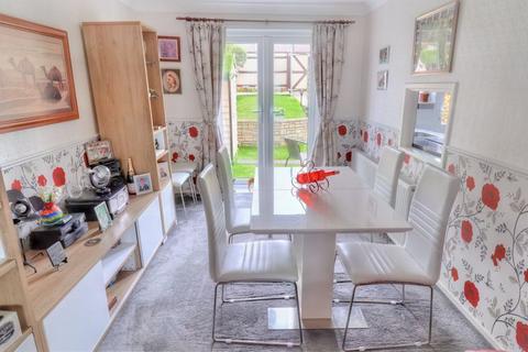 3 bedroom end of terrace house for sale, Cater Road, High Wycombe HP14