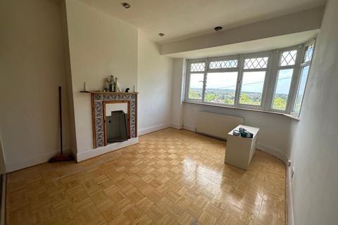 32 Knoll Rise, Luton, LU2 7JA