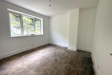 32 Knoll Rise, Luton, LU2 7JA