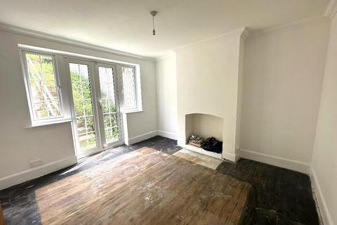 32 Knoll Rise, Luton, LU2 7JA