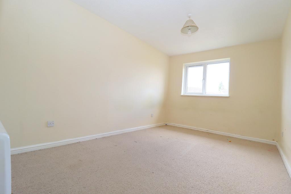 Larkspur Gardens, Leagrave, Luton... 1 bed apartment £140,000
