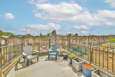 3 bedroom flat for sale, Redburn Street, London