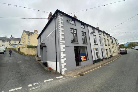 1 bedroom end of terrace house for sale, High Street, Llandysul, SA44