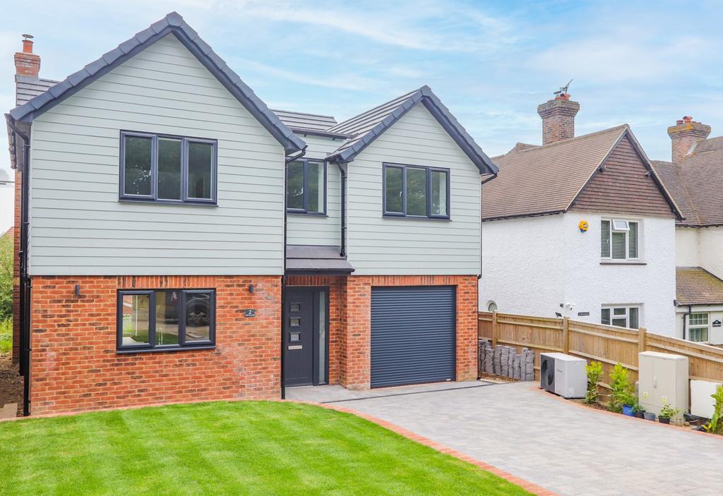 Hailsham Road, Herstmonceux, BN27 4 bed detached house for sale £650,000