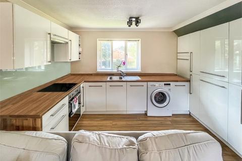 2 bedroom maisonette to rent - Helston Lane, Windsor SL4