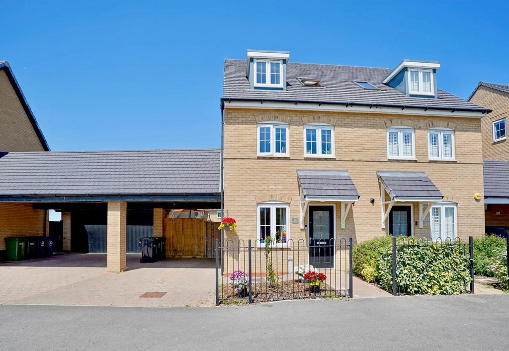 Gumcester Way, Godmanchester, Huntingdon, PE29 3 bed semidetached