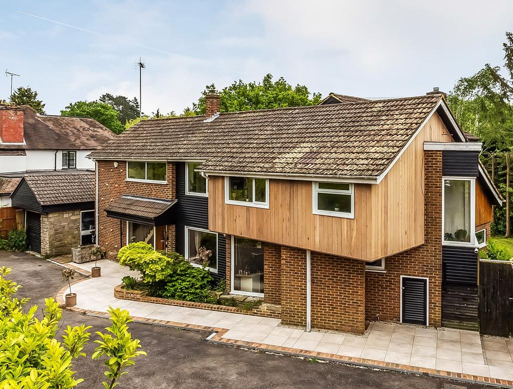 Church Way, Oxted, RH8 5 bed detached house for sale £1,400,000