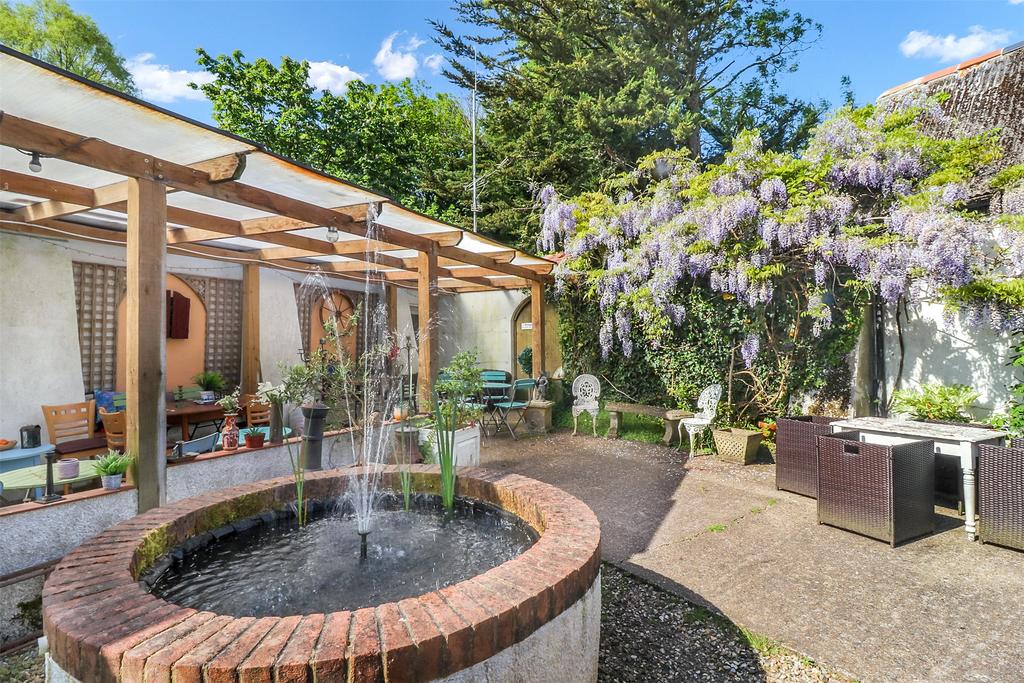 Bonfire Hill, Black Torrington, Beaworthy, Devon, EX21 6 bed detached