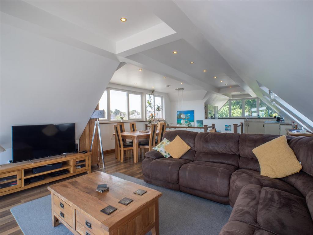 Living Area.jpg