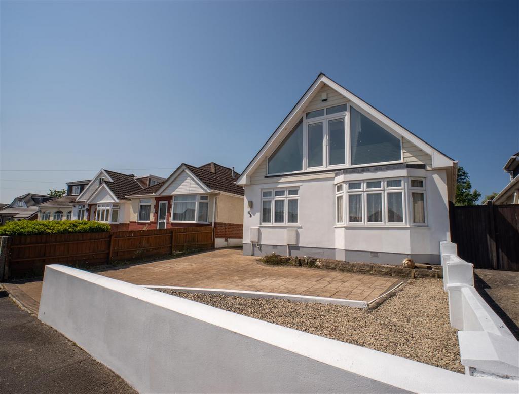 Front of House 5.jpg