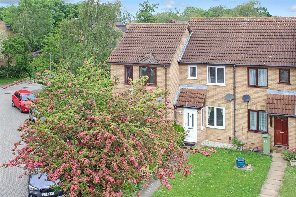Kinross Drive, Bletchley, Milton Keynes 2 bed terraced house for sale