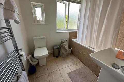 3 bedroom terraced house to rent, Sandhurst Road, London