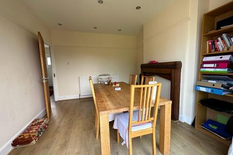 3 bedroom terraced house to rent, Sandhurst Road, London
