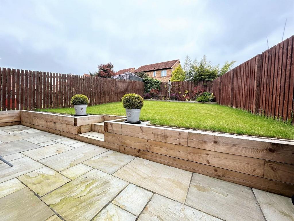 Garden 1.JPG
