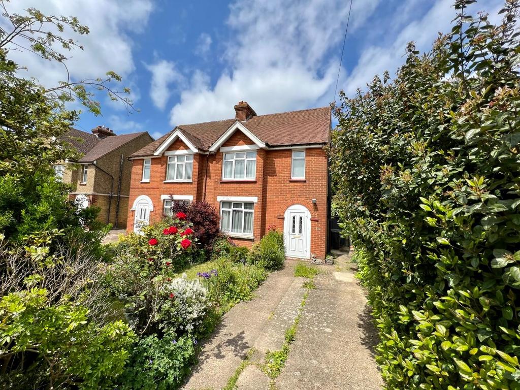 Plains Avenue, Maidstone 3 bed semidetached house for sale £375,000