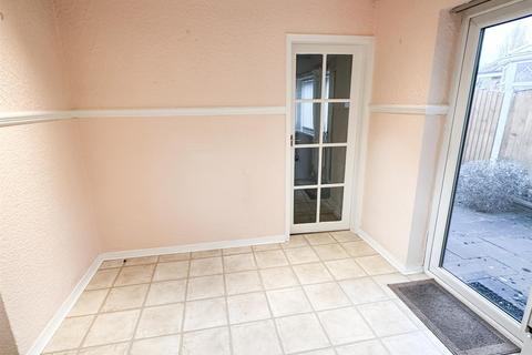 5 Ashbrook Close, Denton, Manchester, M34 2QA
