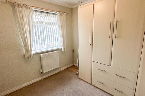 5 Ashbrook Close, Denton, Manchester, M34 2QA