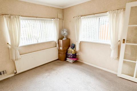 5 Ashbrook Close, Denton, Manchester, M34 2QA